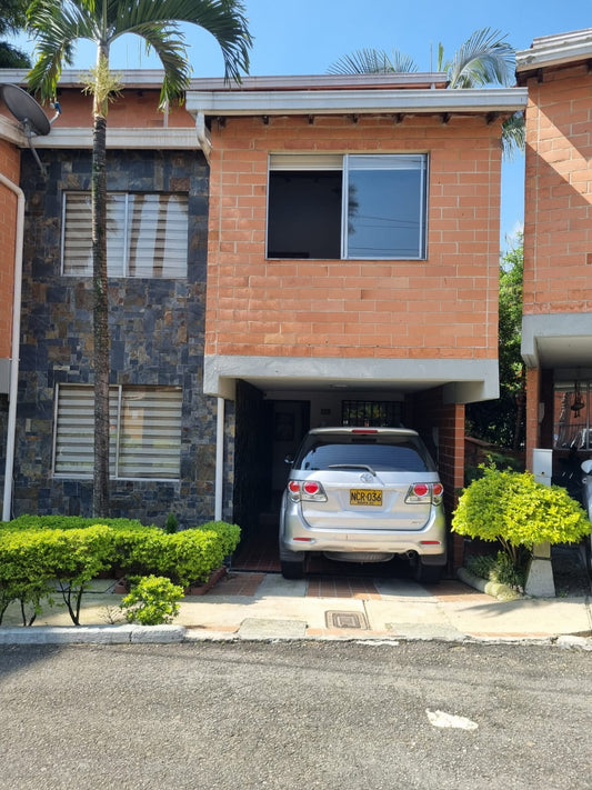 Casa En Venta Unidad Guaduales de Sausalito Itagui.