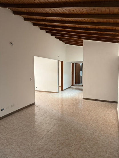 Casa Sector Los Naranjos Itagui.