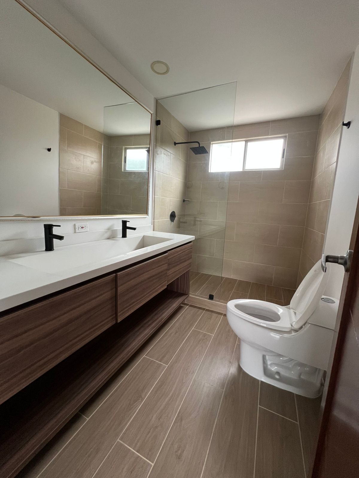 Casa en Arriendo en Envigado Sector Benedictinos.