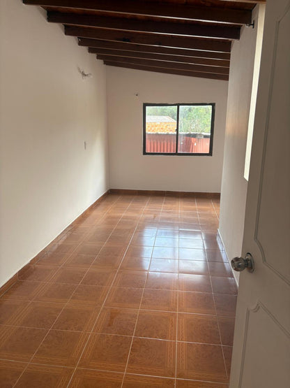 Se Arrienda Casa Unifamiliar Sector Villa lia Itagui.